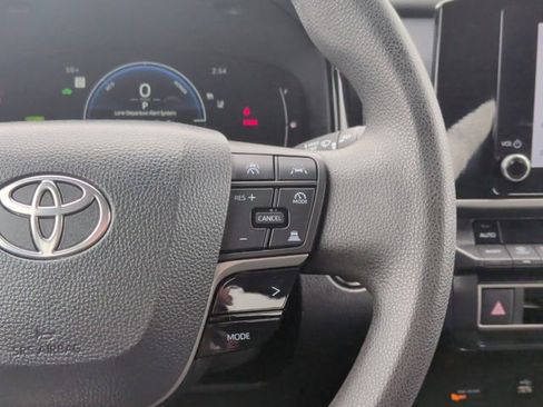 Certified 2025 Toyota Camry LE image 14