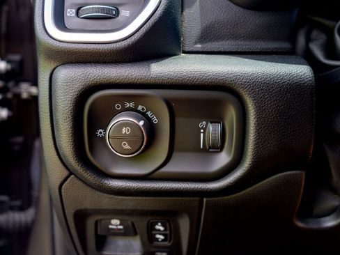 Used 2020 RAM 1500 Lone Star AWD/4WD image 20