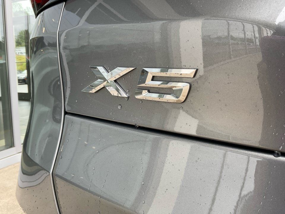 Used 2025 BMW X5 sDrive40i RWD image 14