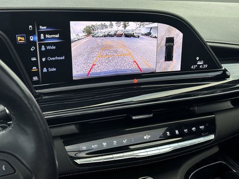 Used 2022 Cadillac Escalade Sport AWD/4WD image 23