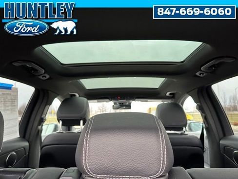 Used 2022 Mercedes-Benz GLC 300 4MATIC image 12