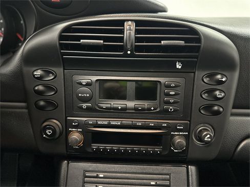 Used 2004 Porsche 911 GT3 RS image 34