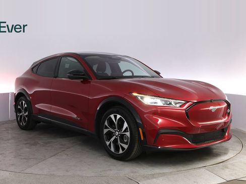 Used 2022 Ford Mustang Mach-E Premium RWD image 5