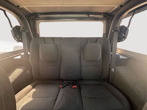 Used 2021 Jeep Wrangler Sport AWD/4WD image 13
