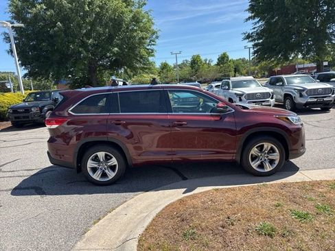 Used 2019 Toyota Highlander Limited AWD/4WD image 6
