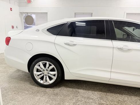 Used 2018 Chevrolet Impala LT FWD image 9