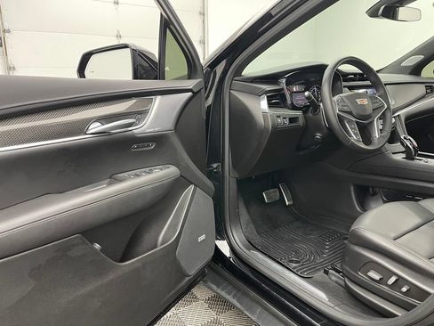 Used 2022 Cadillac XT5 Sportv AWD/4WD image 16