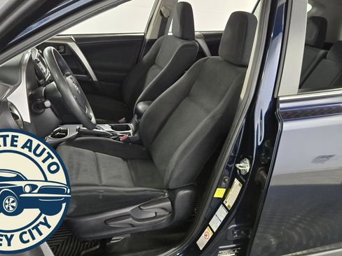 Used 2018 Toyota RAV4 LE w/ All Weather Liner Package image 21