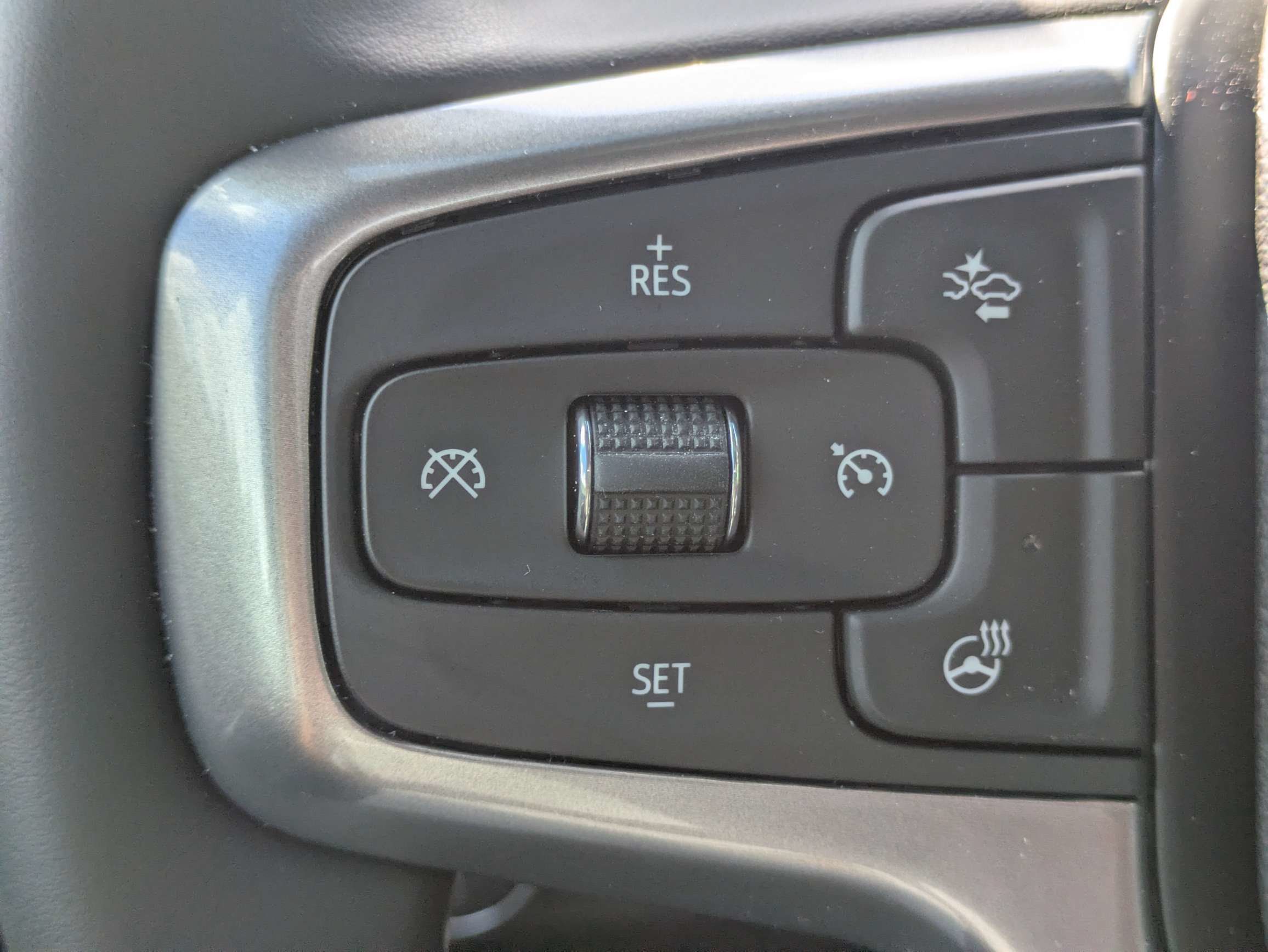 Used 2025 Chevrolet Silverado 2500 LTZ w/ LTZ Convenience Package AWD/4WD image 14