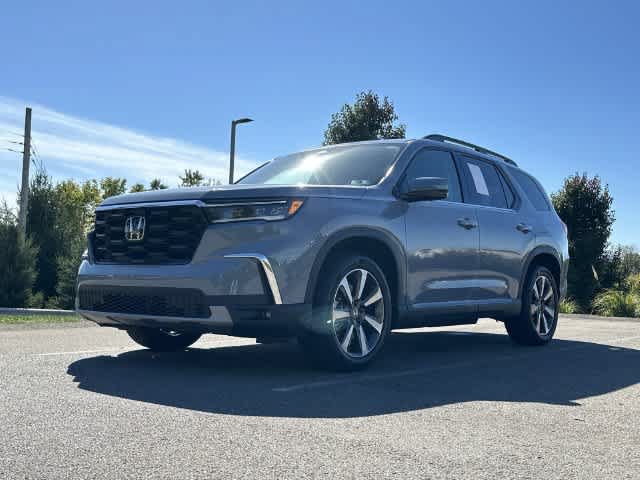 Used 2025 Honda Pilot Touring image 31