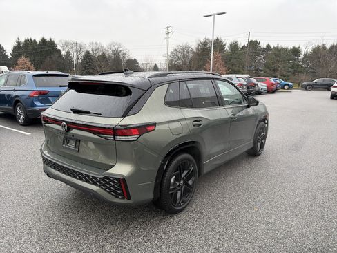 New 2026 Volkswagen Tiguan SE R-Line image 5