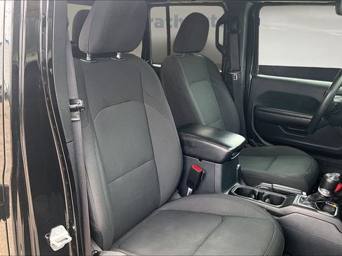 Used 2021 Jeep Gladiator Sport image 30