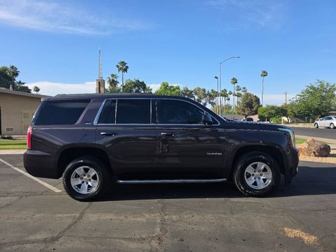Used 2015 GMC Yukon SLT w/ HD Trailering Package image 3