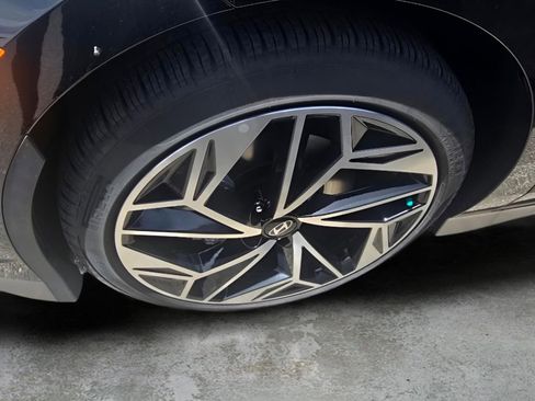 Used 2024 Hyundai Ioniq 6 SEL image 19