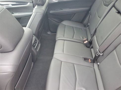 Certified 2023 Cadillac XT5 Premium Luxury w/ LPO, Floor Liner Package image 33