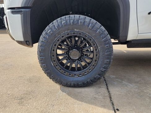 New 2026 GMC Sierra 2500 AT4 w/ AT4 Premium Plus Package image 57