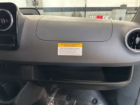 New 2025 Mercedes-Benz Sprinter 4500 image 10