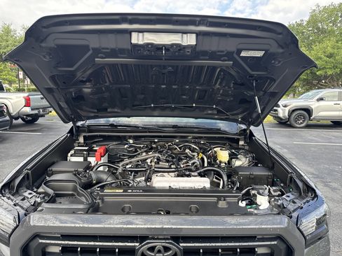 New 2025 Toyota 4Runner SR5 image 38