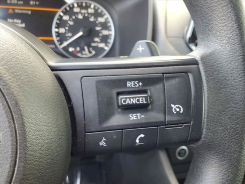Used 2023 Nissan Rogue S AWD/4WD image 20