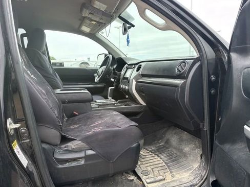 Used 2017 Toyota Tundra SR5 w/ TRD Off Road Package AWD/4WD image 24