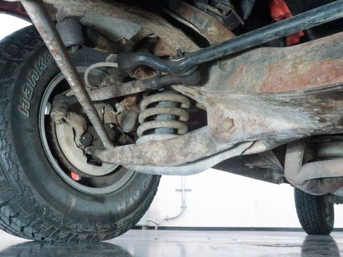 Used 1992 Dodge D/W Truck 150 RWD image 21