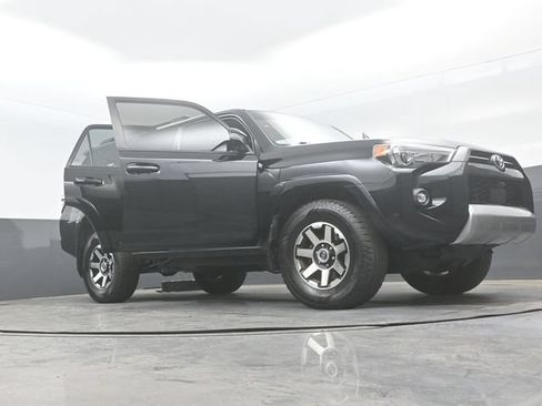 Used 2023 Toyota 4Runner TRD Off-Road Premium w/ Off Road Premium Plus Package AWD/4WD image 30