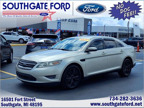 Used 2010 Ford Taurus SEL FWD image 1