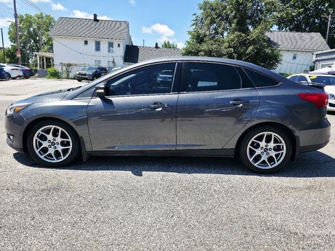 Used 2015 Ford Focus SE w/ Equipment Group 201A FWD image 8