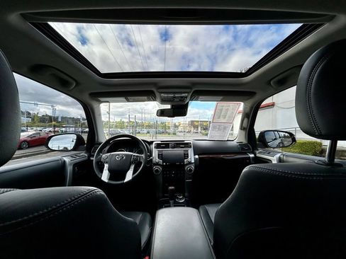 Certified 2022 Toyota 4Runner Limited AWD/4WD image 19
