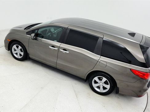 Used 2019 Honda Odyssey EX image 37