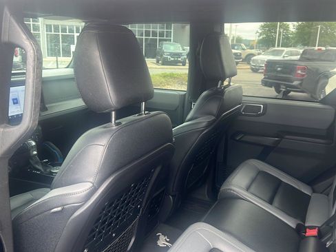 Used 2024 Ford Bronco Black Diamond AWD/4WD image 18