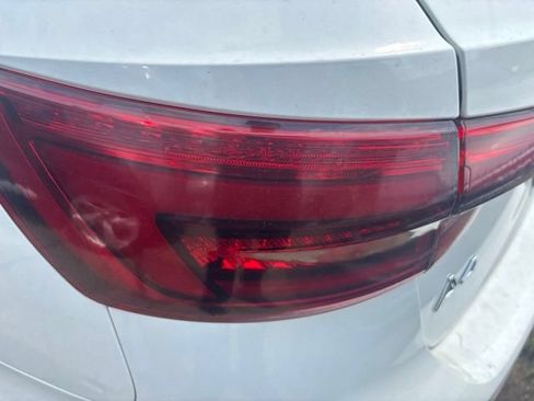Used 2017 Audi A4 2.0T allroad Premium Plus w/ Technology Package AWD/4WD image 6