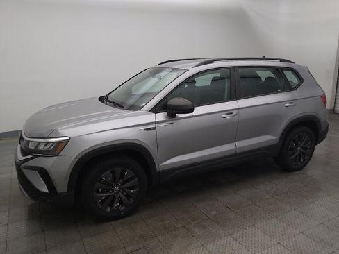 Used 2023 Volkswagen Taos S FWD image 2