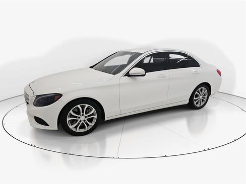 Used 2015 Mercedes-Benz C 300 Sedan image 10