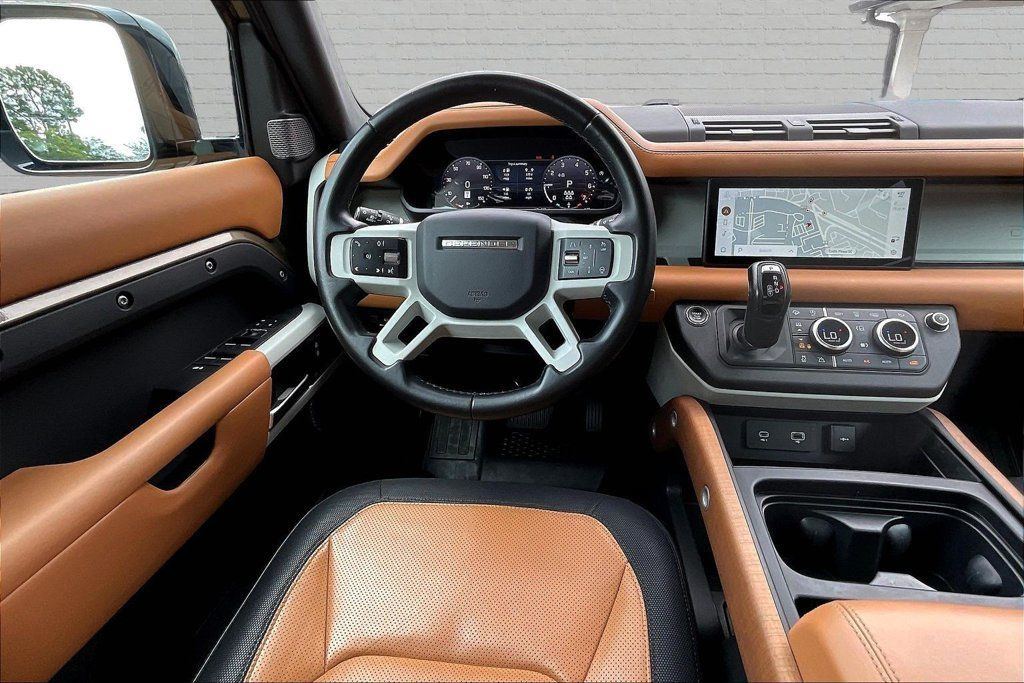 Used 2023 Land Rover Defender 110 X-Dynamic SE AWD/4WD image 8