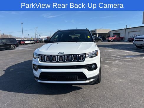 Used 2025 Jeep Compass Limited image 9