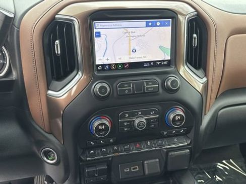 Used 2019 Chevrolet Silverado 1500 High Country w/ High Country Premium Package image 26