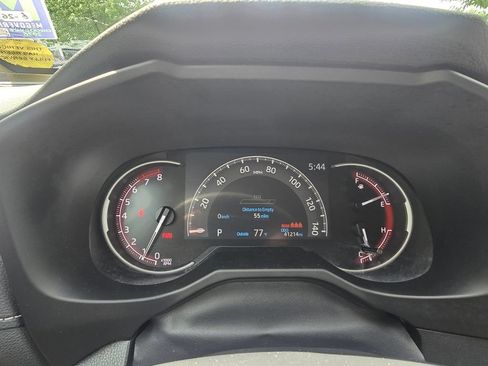 Certified 2023 Toyota RAV4 LE AWD/4WD image 20