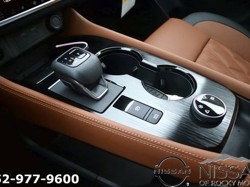 New 2026 Nissan Rogue Platinum image 20