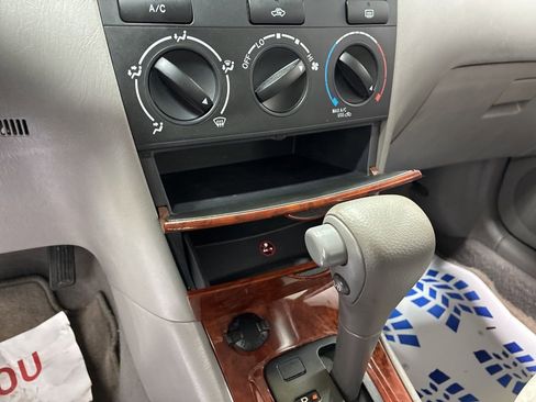 Used 2005 Toyota Corolla image 17