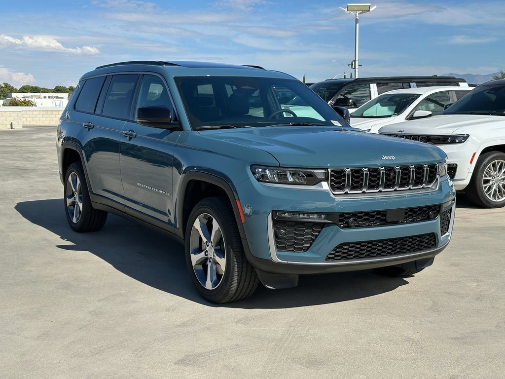 New 2026 Jeep Grand Cherokee L Limited w/ Luxury Tech Group II AWD/4WD image 10