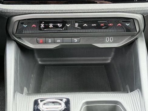New 2026 Jeep Cherokee Laredo AWD/4WD image 17