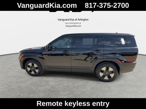 Used 2026 Hyundai Santa Fe SE FWD image 5