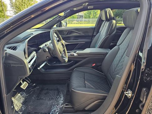 New 2027 Cadillac Lyriq Signature Sport w/ Nappa Leather Package AWD/4WD image 20