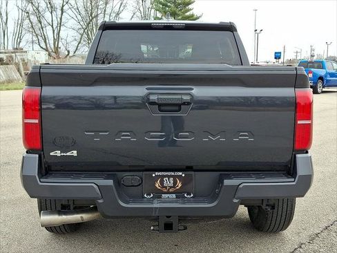 Used 2025 Toyota Tacoma SR5 image 23