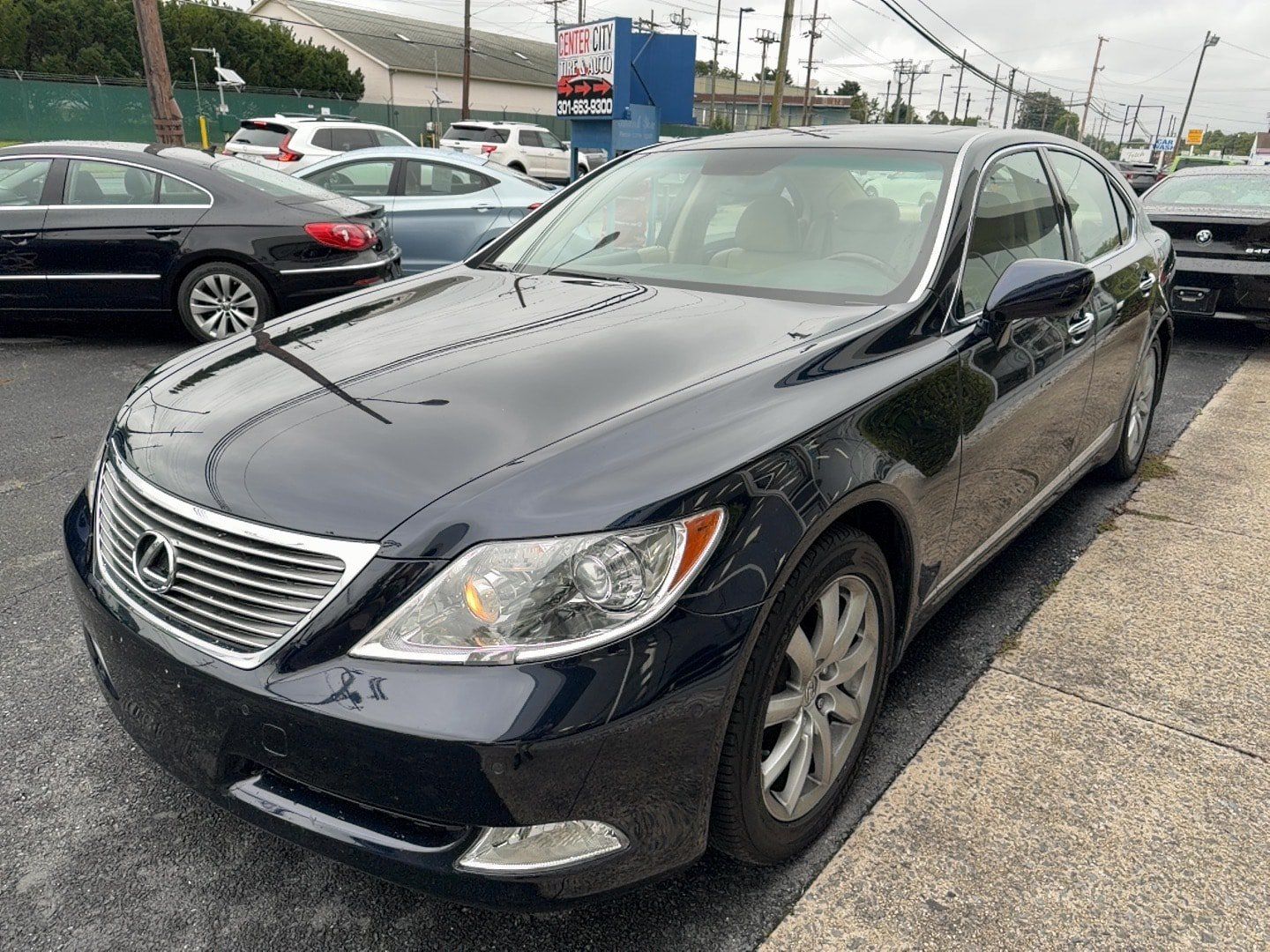 Used 2007 Lexus LS 460 RWD image 5