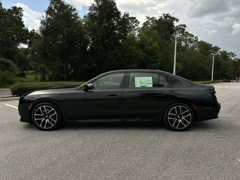 New 2025 BMW i7 xDrive60 image 10