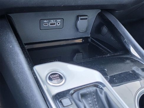 Used 2024 Nissan Altima 2.5 SV image 18