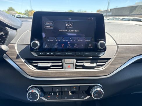 New 2026 Nissan Altima 2.5 SV FWD image 19