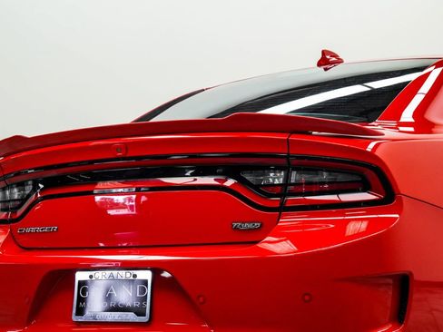 Used 2020 Dodge Charger GT RWD image 13